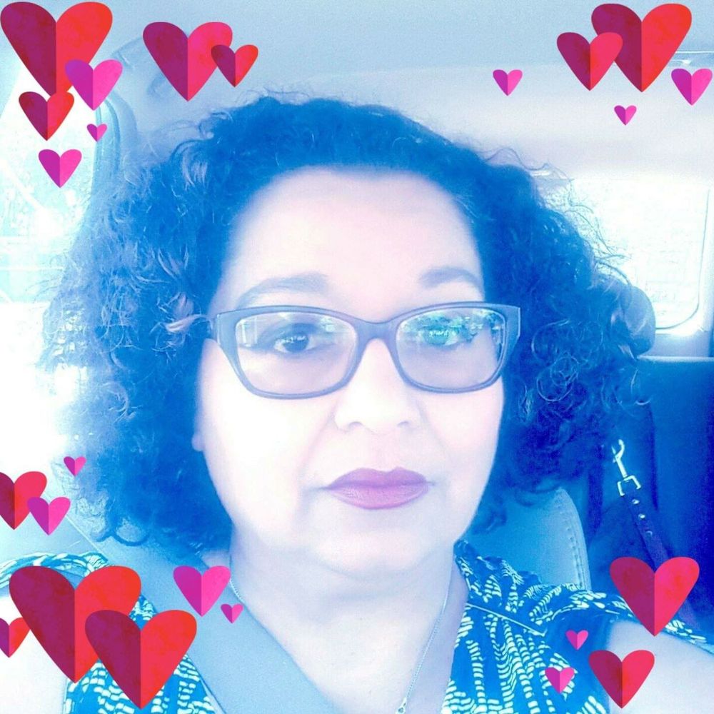 Meet your Posher, Esther
